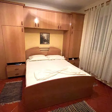 Gloria's Apartment